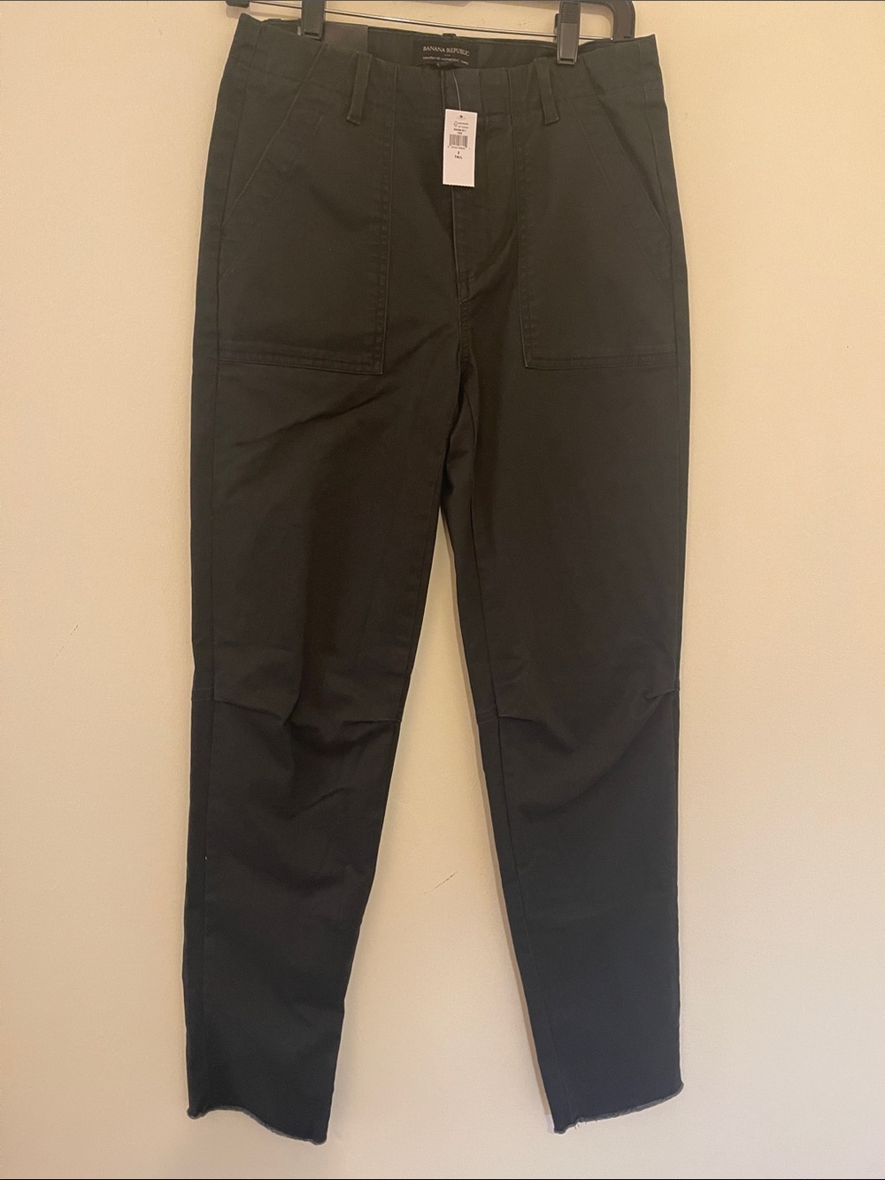 Banana Republic Black Women's Utility Authentic Chino Girlfriend Fit 2 tall